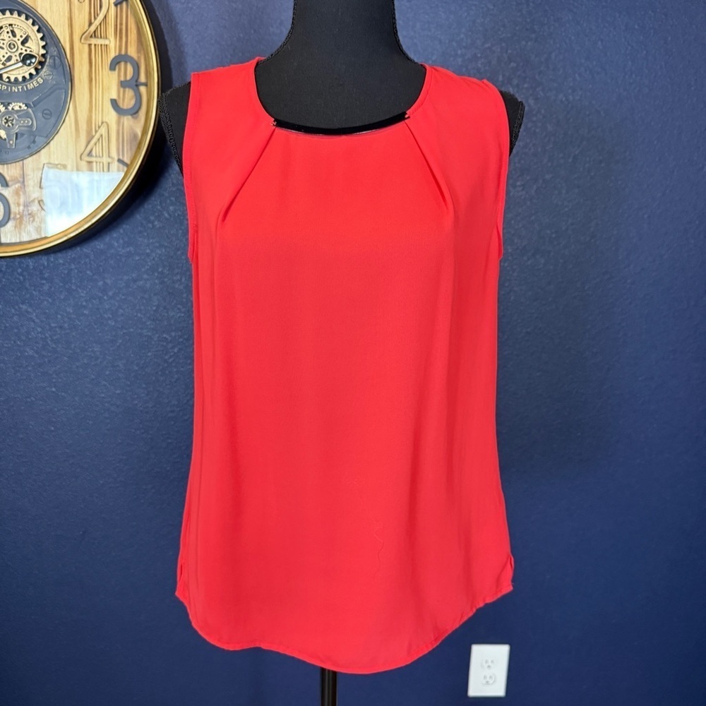 Laundry By Shelli Segal Coral Red Sleeveless Blouse with Metal Bar | Small